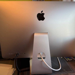 Apple iMac 27-inch Retina 5K (2017) – Intel Core i7 4,2 GHz – 32 GB RAM – 3 TB Fusion Drive – Radeon Pro 580 8 GB