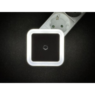Led nachtlicht met sensor modern - wit licht- automatisch aan bij duisternis Led nachtlicht met sensor modern - wit licht- automatisch aan bij duisternis