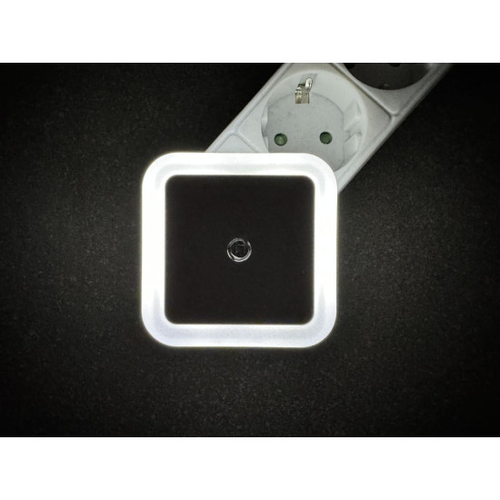 Led nachtlicht met sensor modern - wit licht- automatisch aan bij duisternis